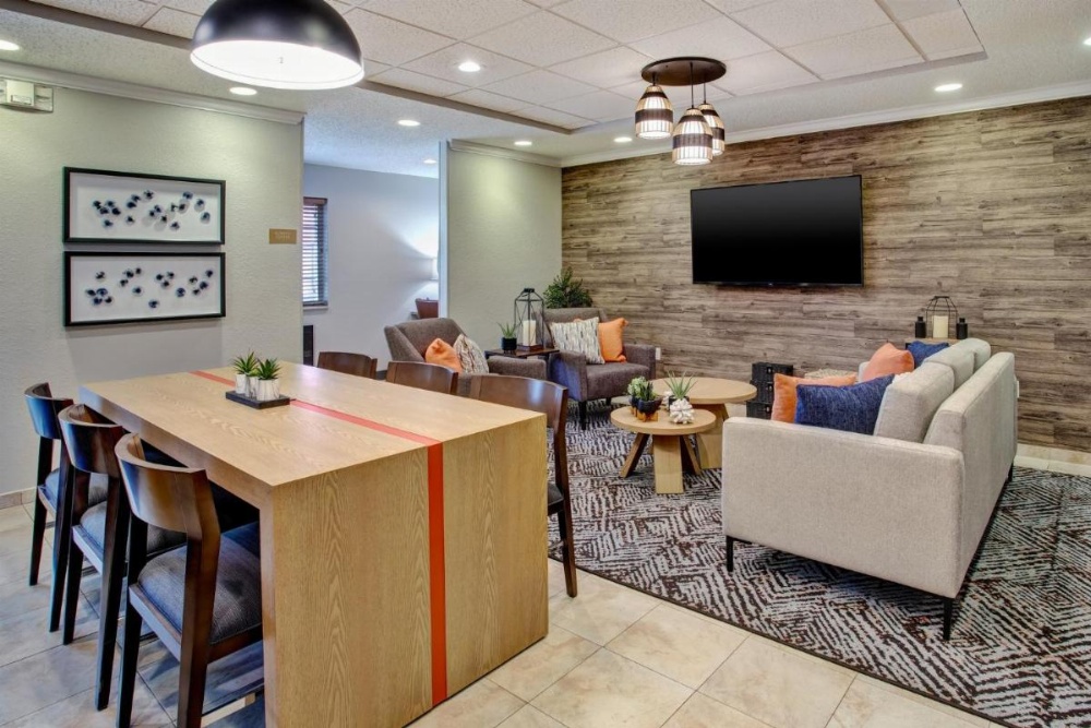 Candlewood Suites Kenosha